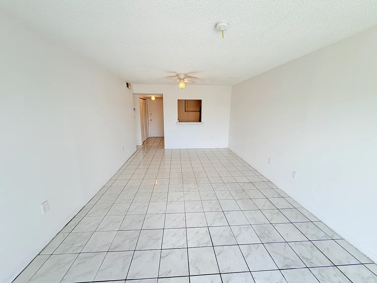 1 bed, 800 sqft, $1,425 — Photo 3
