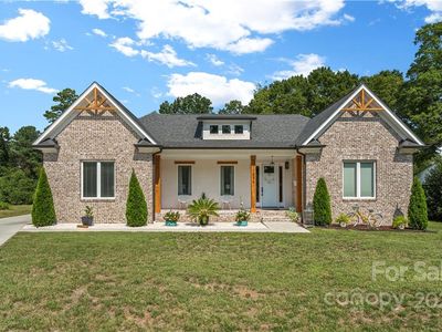 824 Pine St, Mooresville, NC, 28115