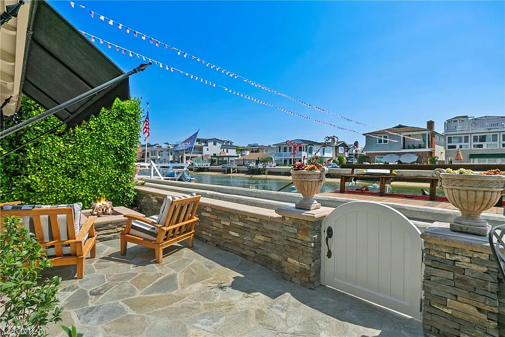 3 bed, 1107 sqft, $7,250 — Photo 3