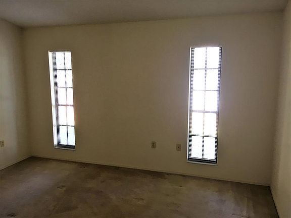 3rd image of 1651 Sunburst Way