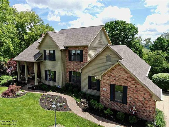 2nd image of 1407 Leslie Ln NE