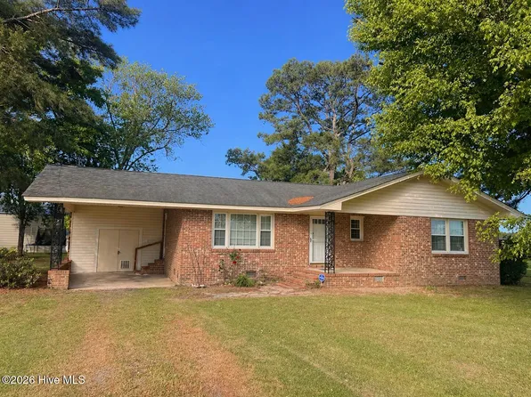 2042 Pinetops-Crisp Road, Pinetops, NC 27864