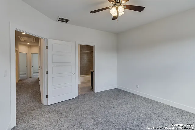 206 Topaz #1502 — Photo 33