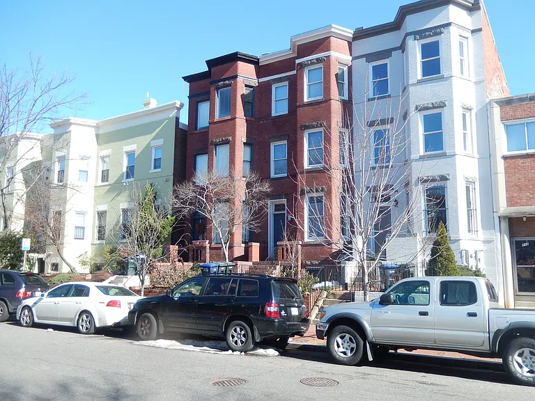 710 7th St SE #5BDRMS — Photo 52