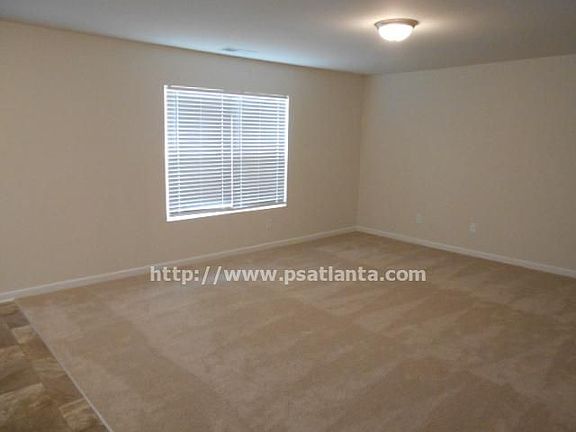 5th image of 3319 Twin Peaks Dr