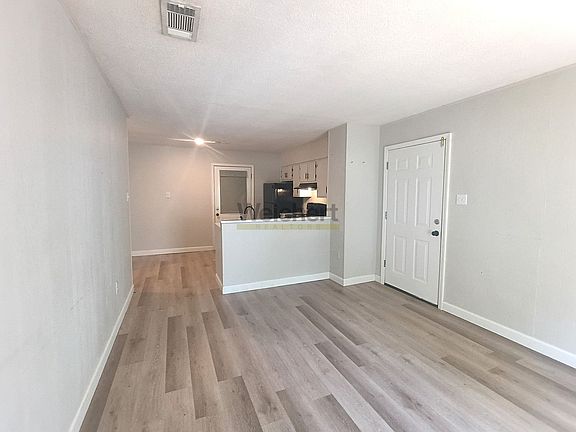 3rd image of 108 N 7th St #3