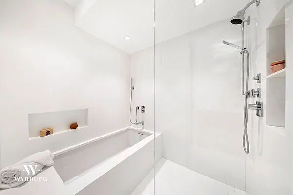 Sold by Warburg | media 12