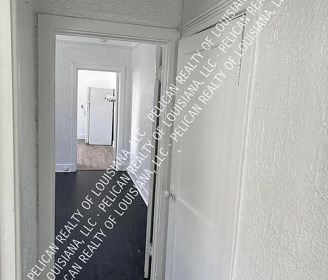 2915 Hollygrove St — Photo 2