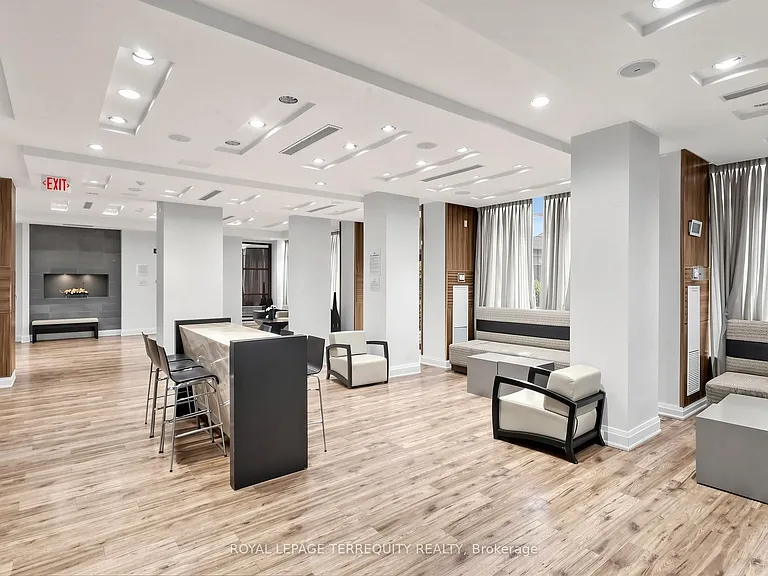 310 Burnhamthorpe Rd W #2810 — Photo 19