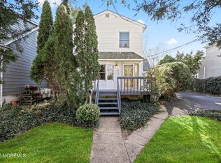 28 Florence Avenue, Leonardo, NJ 07737