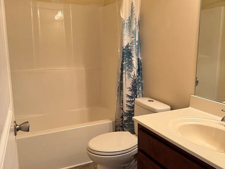 1100 Paddock Park Cir — Photo 10