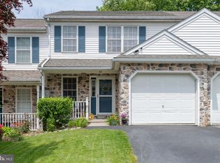 22 Heron Rd, Lititz, PA 17543