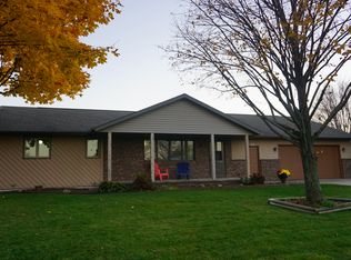 W5563 Rustic Ln, Appleton, WI 54915