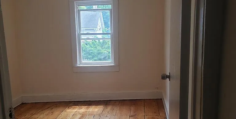 116 E Main St #2 — Photo 12