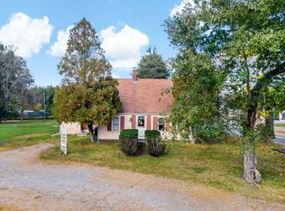 45 County Rd, East Freetown, MA 02717