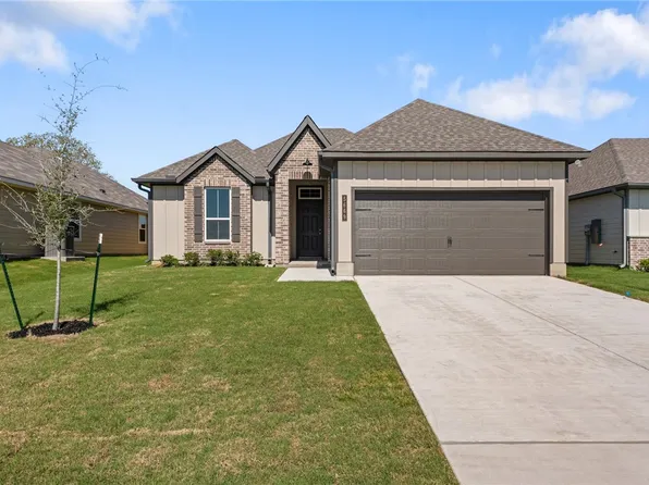 5669 Fox Bluff Dr, Bryan, TX 77807