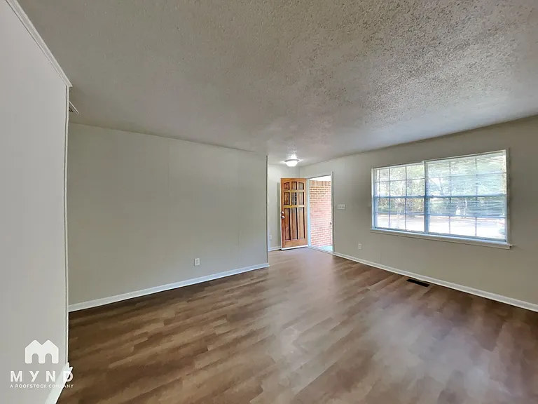 713 Kingman Rd — Photo 5