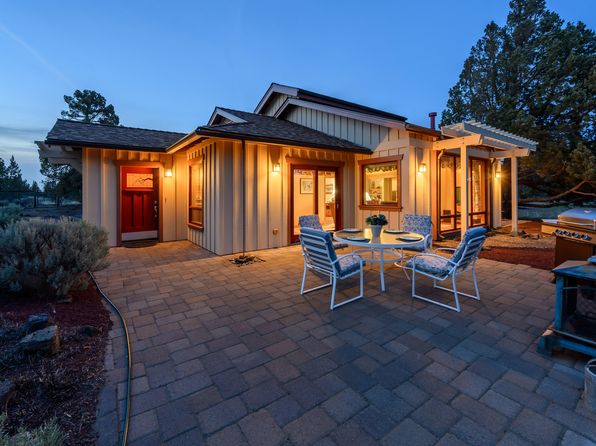 6673 NW Homestead Way, Redmond, OR 97756