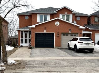 90 Bruce Cres, Barrie, ON L4N 8P4