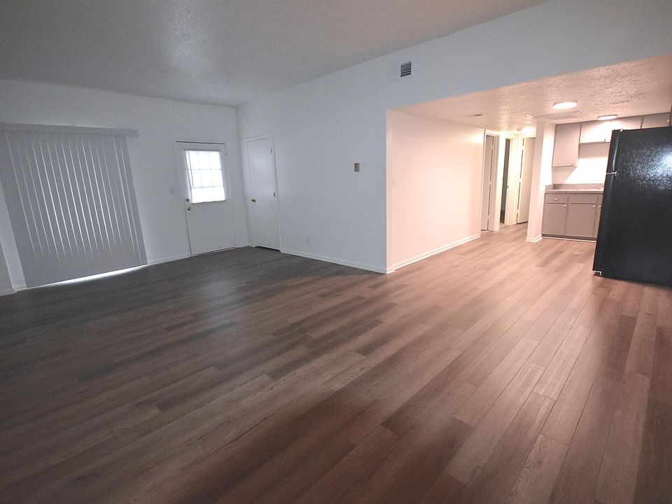 Family Room/part of kitchen