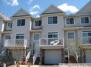 2300 Lower Afton Rd E UNIT 313, Maplewood, MN 55119