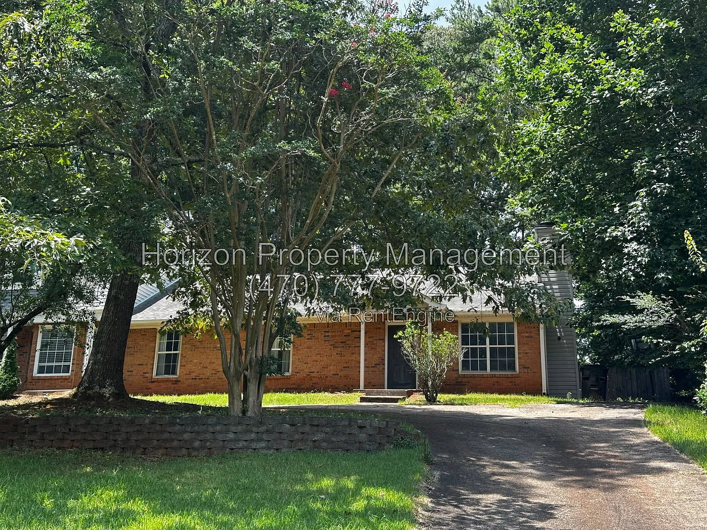 3 bed, 2.0 bath, 1232 sqft, $1,799 — Photo 2