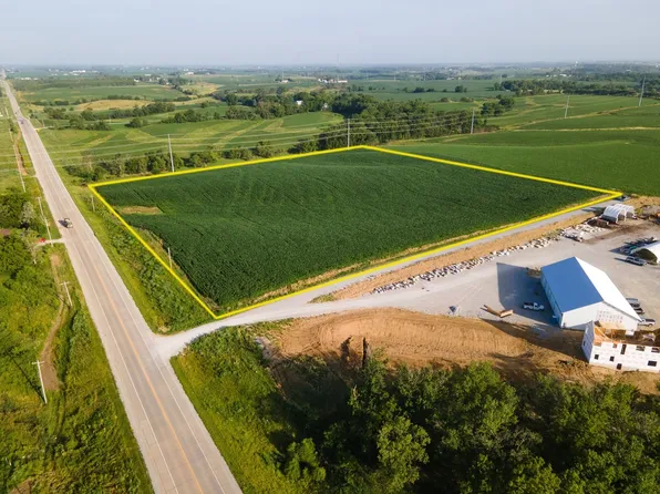 Iwv Rd SW, Iowa City, IA 52246