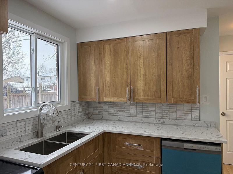 London House for rent - 3 Bedrooms — photo 23