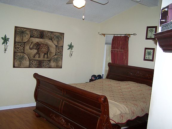 2nd image of 12742 Meadowsweet Ln