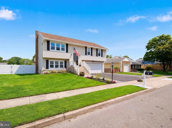 5 Musket Ave, Barnegat, NJ 08005