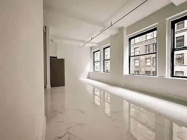 248 West 35th Street image 7 of 12