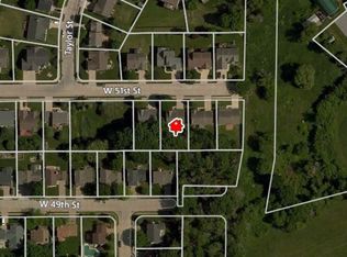 1317 W 51st St, Davenport, IA