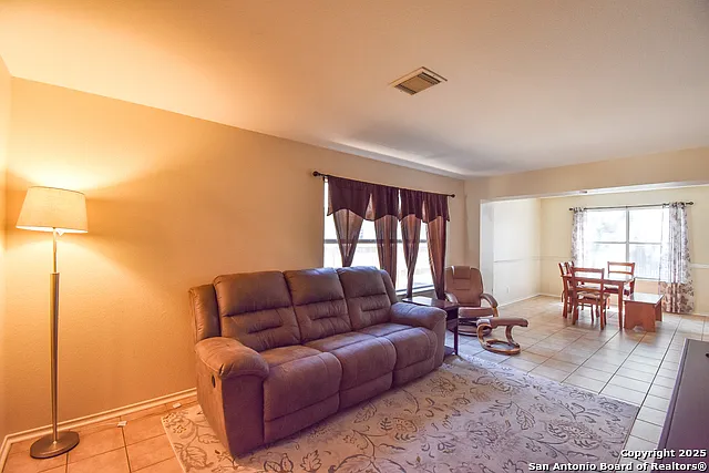 222 Tapwood Ln — Photo 6