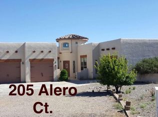 205 Alero Cir NE, Rio Rancho, NM 87124