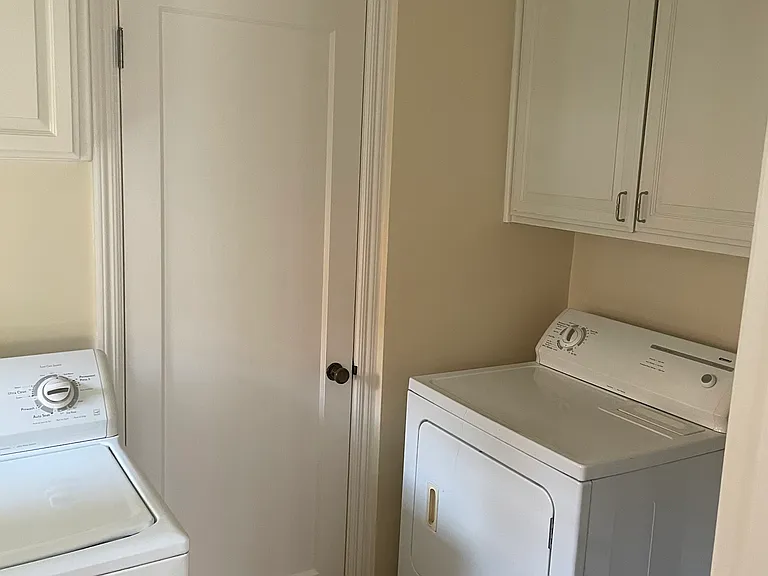 700 Kingsley Ave — Photo 9