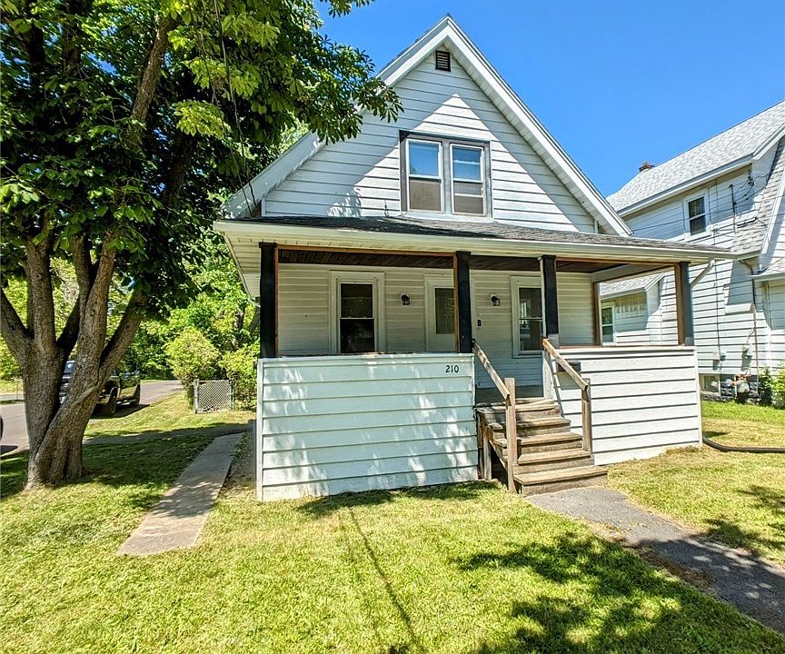 1st image of 210 Hutchinson Ave