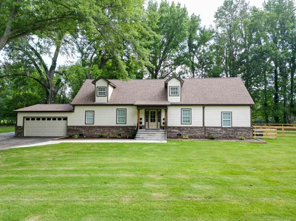 9282 Birch River Cv, Arlington, TN 38002