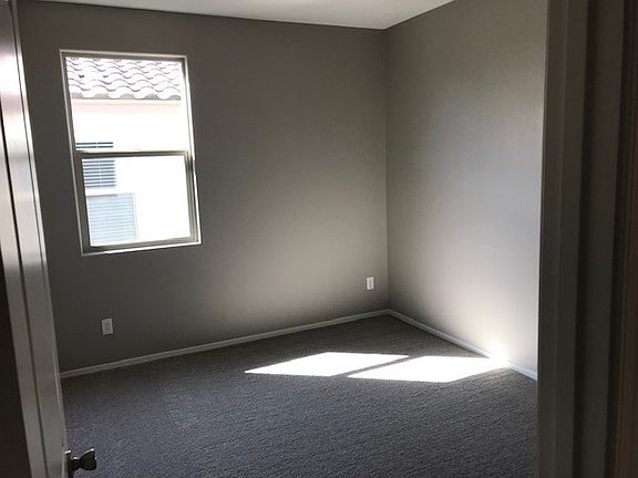 3rd image of 1088 W Lowell Dr