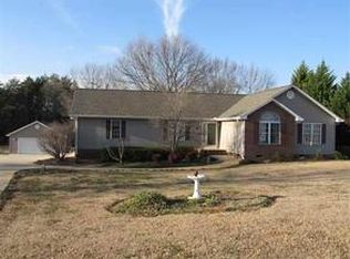 386 Graham Rd, Anderson, SC 29625