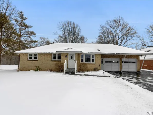 6870 Clinton St, Elma, NY 14059