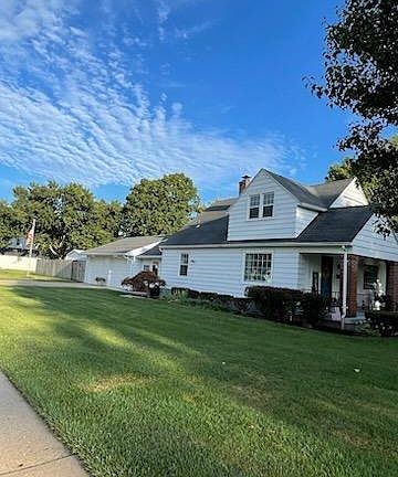 2nd image of 1109 Ellen Dr