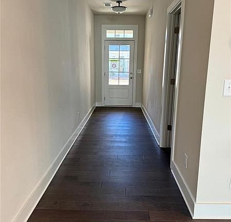 4th image of 1218 Westshore Dr