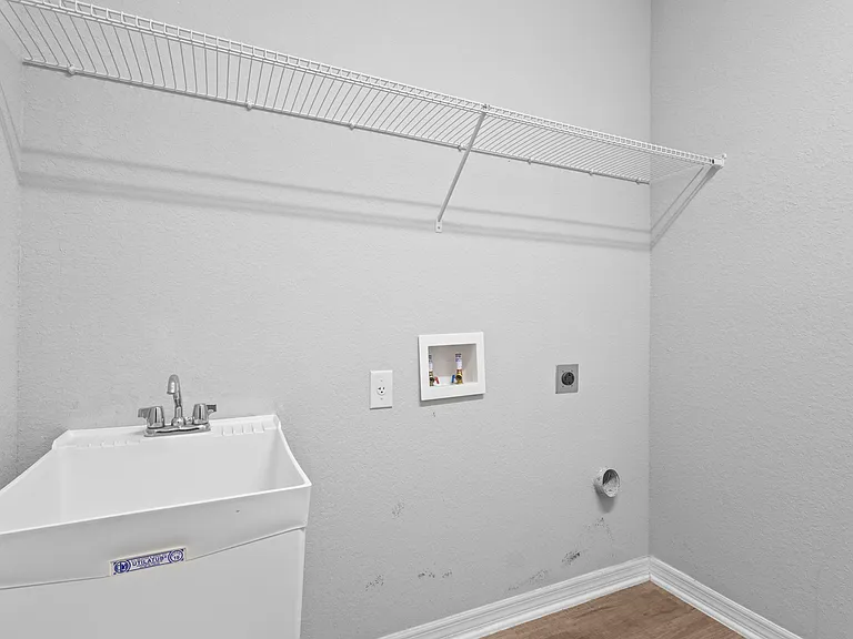Laundry room area