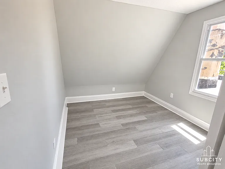 192 Seymour Ave #3B — Photo 3