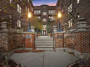 2007 N Prospect Ave APT 1, Milwaukee, WI 53202