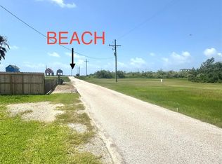1048 Blacks Slip, Gilchrist, TX 77650