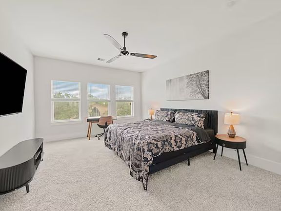 2nd image of 1208 Moody St Room 1