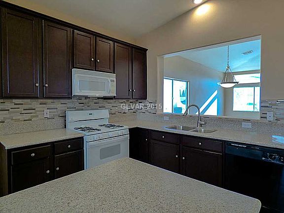 2nd image of 4437 White Gate Ln