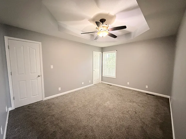 3438 Foxrun Ln — Photo 7
