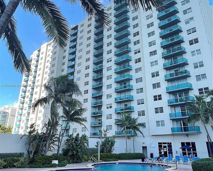 1st image of 4001 S Ocean Dr APT 3D
